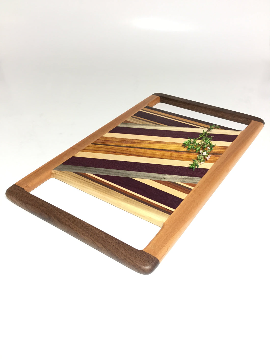 Medium Diagonal Cutting Board With Handles