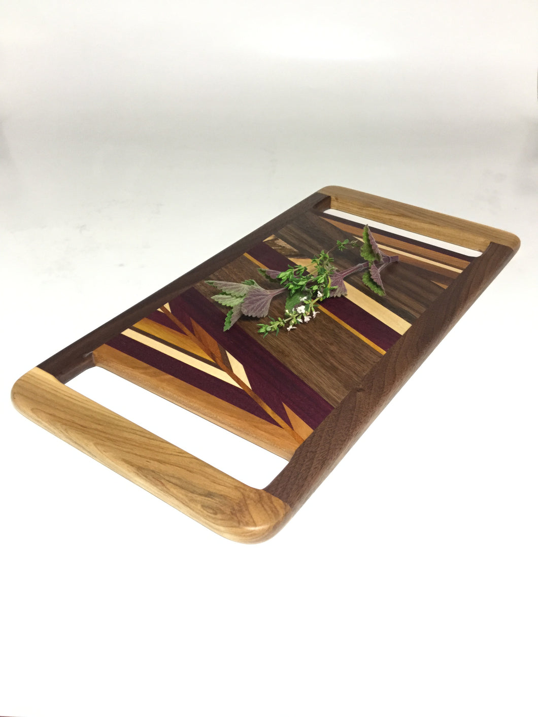 Medium Diagonal Cutting Board With Handles